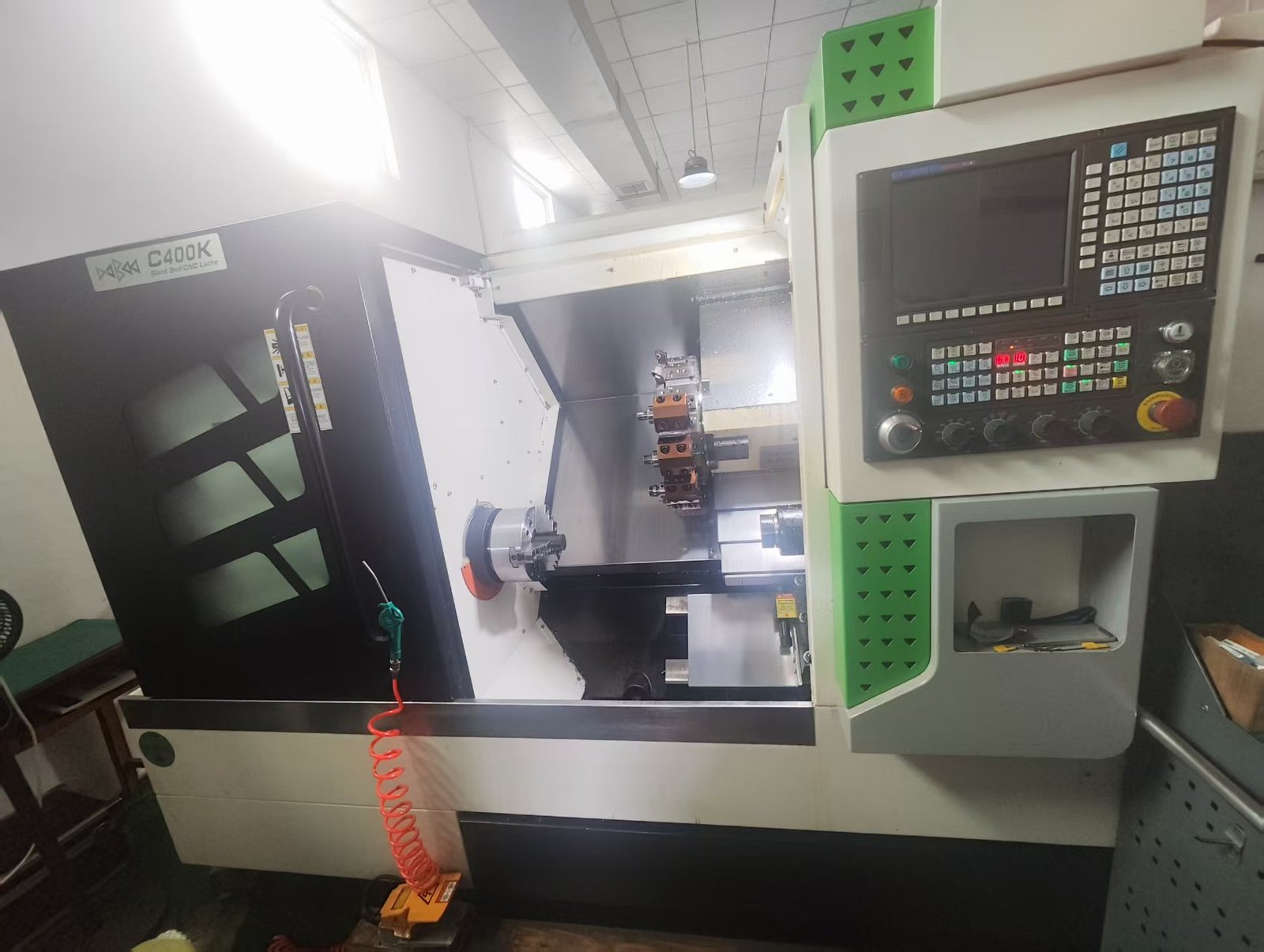LCFET K400 CNC lathe